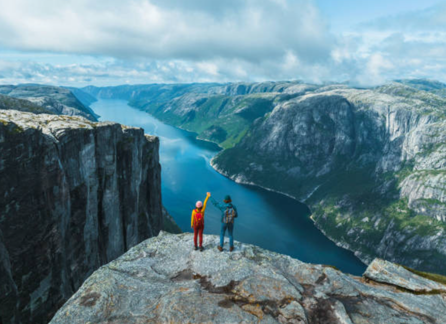 Mastering the Art of Slow Travel and In-Depth Tours